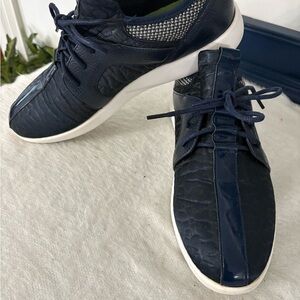 Stacy Adam’s Blue Casual Shoes with Breathable Mesh and Lace-Up Design Size 8.5